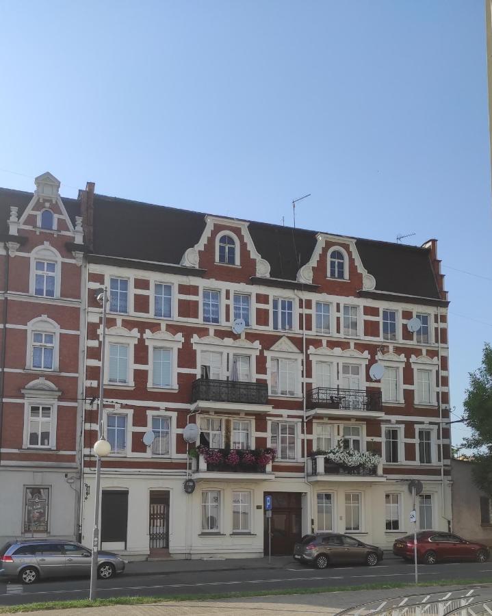 Apartament Przy Galerii Forum Gliwice Witkiewicza Exterior photo